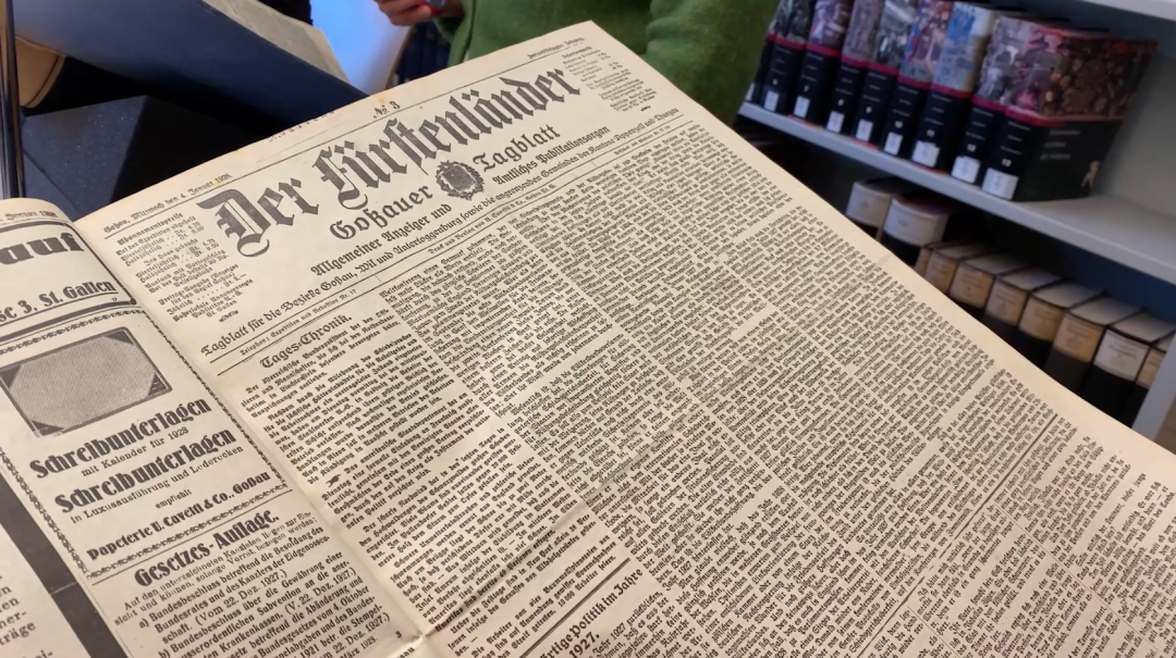 Nachrufe in der Zeitung dienten als Grundlage für die Recherche der Frauengeschichten.